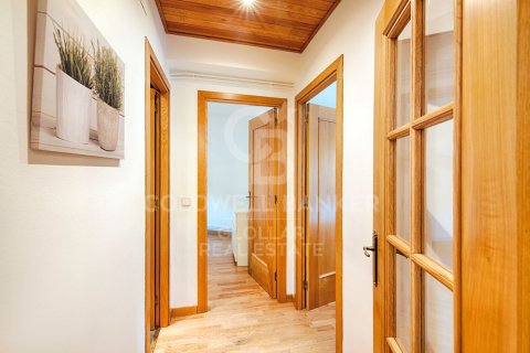 Сasa de 4 dormitorios en venta en Gerona, Cataluña, Spain № 5388 - foto 14