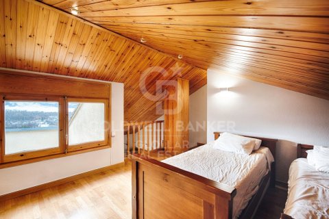 Сasa de 4 dormitorios en venta en Gerona, Cataluña, Spain № 5388 - foto 20