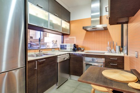 Apartamento de 2 dormitorios en venta en Barcelona, Cataluña, Spain № 6258 - foto 18