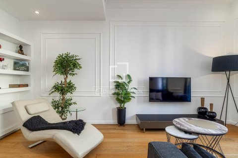 Apartamento de 2 dormitorios en venta en Barcelona, Cataluña, Spain № 6258 - foto 7