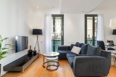Apartamento de 2 dormitorios en venta en Barcelona, Cataluña, Spain № 6258 - foto 8