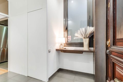 Apartamento de 2 dormitorios en venta en Barcelona, Cataluña, Spain № 6258 - foto 13
