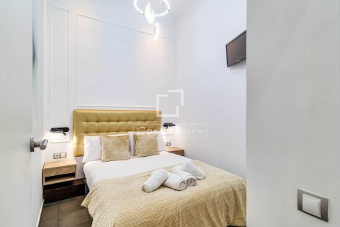 Apartamento de 2 dormitorios en venta en Barcelona, Cataluña, Spain № 6258 - foto 22