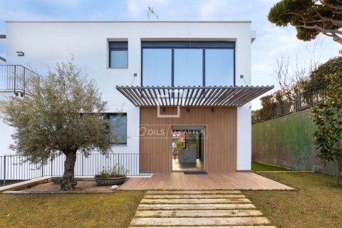 Villa de 6 dormitorios en venta en Premia De Dalt, Barcelona, Cataluña, Spain № 6259 - foto 9