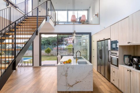 Villa de 6 dormitorios en venta en Premia De Dalt, Barcelona, Cataluña, Spain № 6259 - foto 15