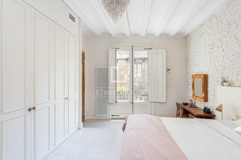 Apartamento de 3 dormitorios en venta en Barcelona, Cataluña, Spain № 6256 - foto 10