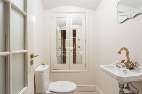 Apartamento de 3 dormitorios en venta en Barcelona, Cataluña, Spain № 6256 - foto 29