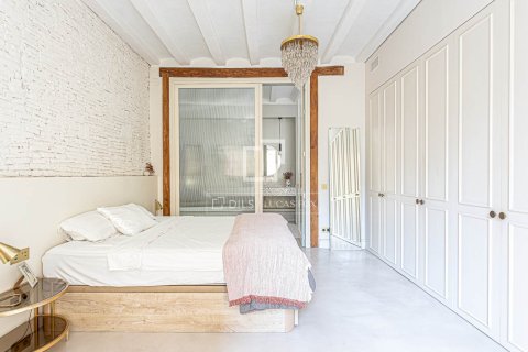Apartamento de 3 dormitorios en venta en Barcelona, Cataluña, Spain № 6256 - foto 11