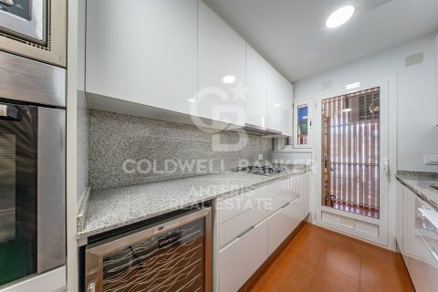 Apartamento de 2 dormitorios en venta en Lloret de Mar, Gerona, Cataluña, Spain № 7927 - foto 17