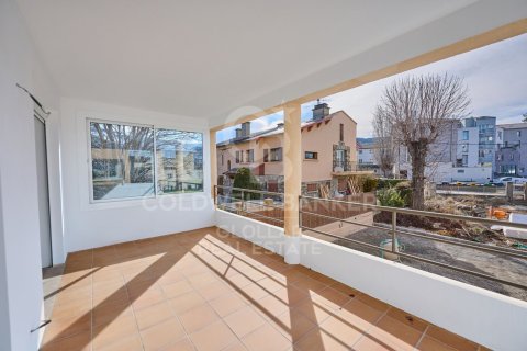 Apartamento de 3 dormitorios en venta en Cataluña, Spain № 7928