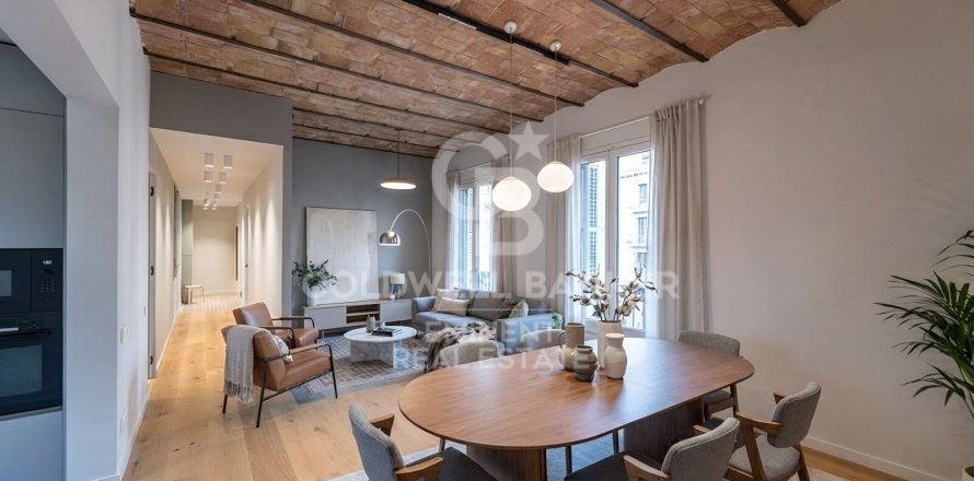 4 bedrooms apartment for sale in Barcelona, Catalonia, Spain № 7923