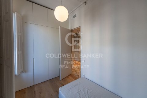 4 bedrooms apartment for sale in Barcelona, Catalonia, Spain № 7923 - photo 9