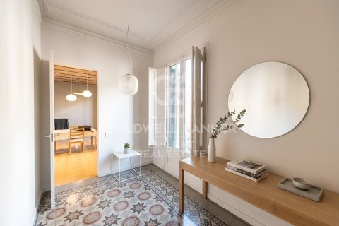 4 bedrooms apartment for sale in Barcelona, Catalonia, Spain № 7923 - photo 4