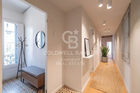4 bedrooms apartment for sale in Barcelona, Catalonia, Spain № 7923 - photo 11