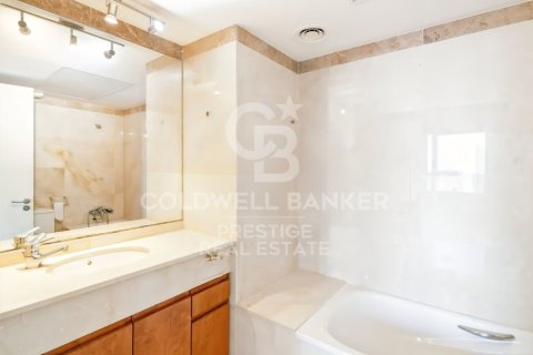 Apartamento de 4 dormitorios en venta en Barcelona, Cataluña, Spain № 7818 - foto 4