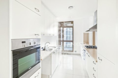Apartamento de 4 dormitorios en venta en Barcelona, Cataluña, Spain № 7818 - foto 8