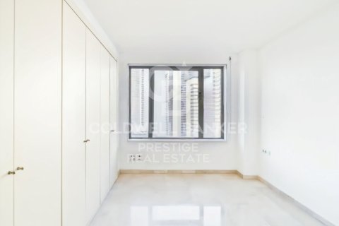 Apartamento de 4 dormitorios en venta en Barcelona, Cataluña, Spain № 7818 - foto 6