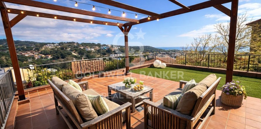 Дом с 3 спальнями в Сан-Поль-де-Мар, Барселона, Каталония, Испания № 7821