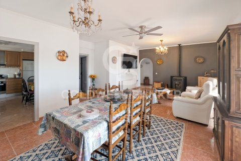 Villa de 3 dormitorios en venta en Roses, Gerona, Cataluña, Spain № 7820 - foto 23