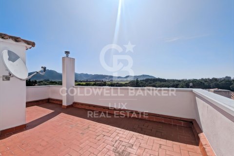 Villa de 3 dormitorios en venta en Roses, Gerona, Cataluña, Spain № 7820 - foto 19