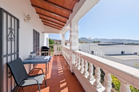 Villa de 3 dormitorios en venta en Roses, Gerona, Cataluña, Spain № 7820 - foto 29