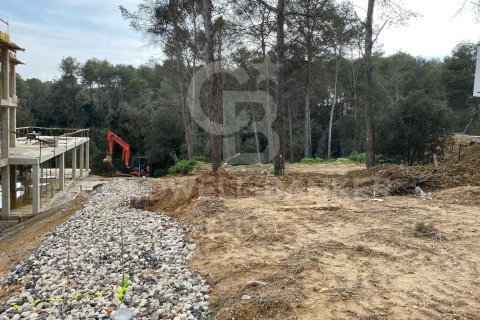 1314 sq.m. land plot for sale in Cerdanyola Del Valles, Barcelona, Catalonia, Spain № 7972 - photo 8
