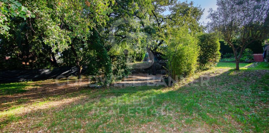 Parcela de 1400 m² en venta en Cerdanyola del Vallès, Barcelona, Cataluña, Spain № 7973