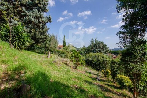 Parcela de 1001 m² en venta en Cerdanyola del Vallès, Barcelona, Cataluña, Spain № 7976 - foto 8