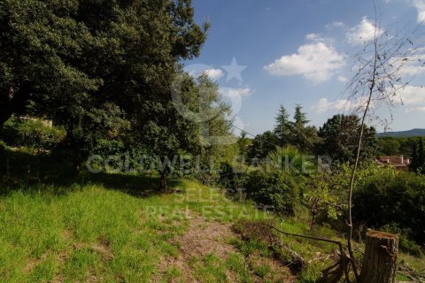 Parcela de 1001 m² en venta en Cerdanyola del Vallès, Barcelona, Cataluña, Spain № 7976 - foto 9