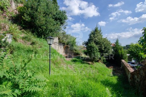 Parcela de 1001 m² en venta en Cerdanyola del Vallès, Barcelona, Cataluña, Spain № 7976 - foto 6