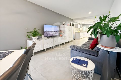 Dúplex de 4 dormitorios en venta en L'Escala, Gerona, Cataluña, Spain № 5569 - foto 7