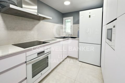 Dúplex de 4 dormitorios en venta en L'Escala, Gerona, Cataluña, Spain № 5569 - foto 6