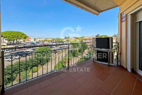 Dúplex de 4 dormitorios en venta en L'Escala, Gerona, Cataluña, Spain № 5569 - foto 8