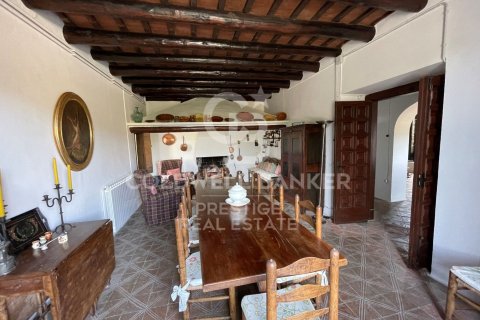 Сasa de 18 dormitorios en venta en Vilanova i la Geltrú, Barcelona, Cataluña, Spain № 6078 - foto 21