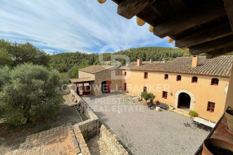 Сasa de 18 dormitorios en venta en Vilanova i la Geltrú, Barcelona, Cataluña, Spain № 6078 - foto 10
