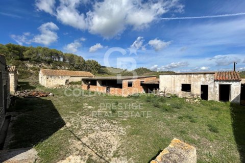 Сasa de 18 dormitorios en venta en Vilanova i la Geltrú, Barcelona, Cataluña, Spain № 6078 - foto 11