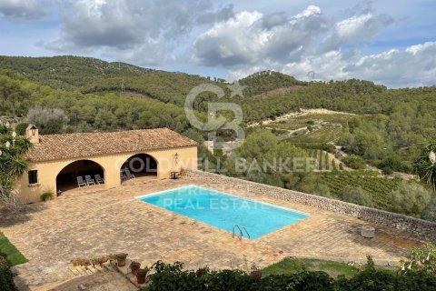 Сasa de 18 dormitorios en venta en Vilanova i la Geltrú, Barcelona, Cataluña, Spain № 6078