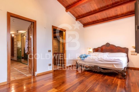 Сasa de 6 dormitorios en venta en Barcelona, Cataluña, Spain № 6083 - foto 24