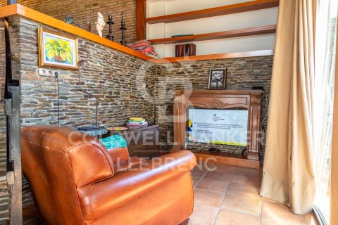 Сasa de 6 dormitorios en venta en Barcelona, Cataluña, Spain № 6083 - foto 11