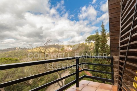 Сasa de 6 dormitorios en venta en Barcelona, Cataluña, Spain № 6083 - foto 17
