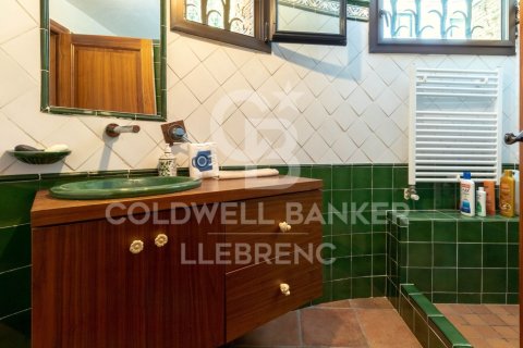 Сasa de 6 dormitorios en venta en Barcelona, Cataluña, Spain № 6083 - foto 28