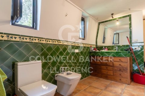 Сasa de 6 dormitorios en venta en Barcelona, Cataluña, Spain № 6083 - foto 25