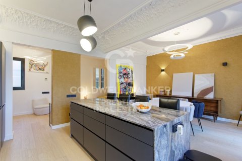 Купить квартиру в Барселона, Испания с 4 спальни, 134м², № 5398 - фото 4