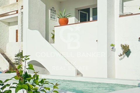Сasa de 2 dormitorios en venta en L'Escala, Gerona, Cataluña, Spain № 5394 - foto 3