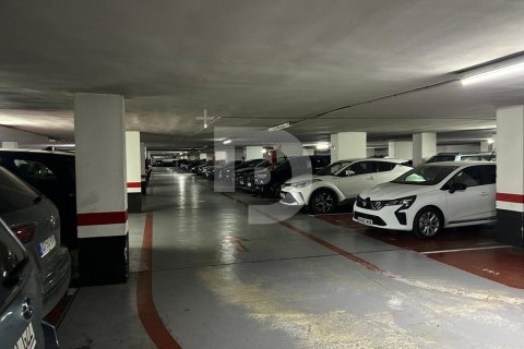Propiedad comercial de 14600 m² en venta en L'Eixample, Barcelona, Cataluña, Spain № 5203 - foto 5