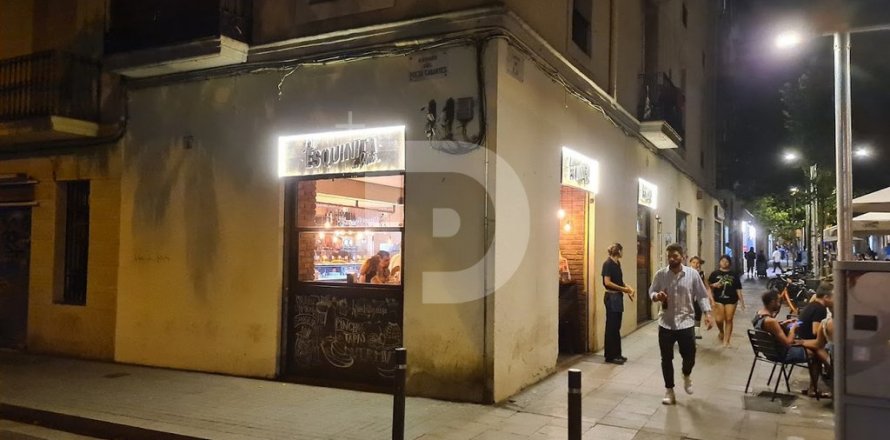 Cafetería / restaurante de 64 m² en venta en Sants-Montjuïc, Barcelona, Cataluña, Spain № 5209