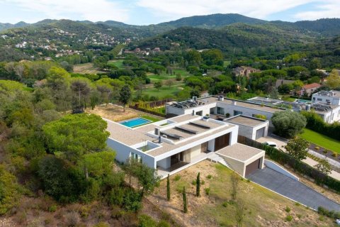 Сasa de 4 dormitorios en venta en Cataluña, Spain № 6251 - foto 9