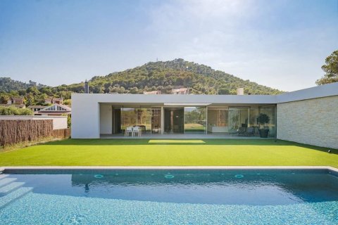 Сasa de 4 dormitorios en venta en Cataluña, Spain № 6251 - foto 7