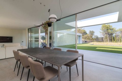 Сasa de 4 dormitorios en venta en Cataluña, Spain № 6251 - foto 29