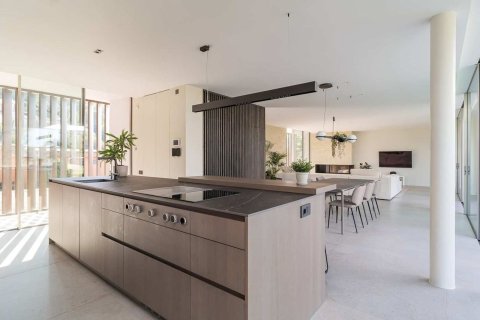 Сasa de 4 dormitorios en venta en Cataluña, Spain № 6251 - foto 15